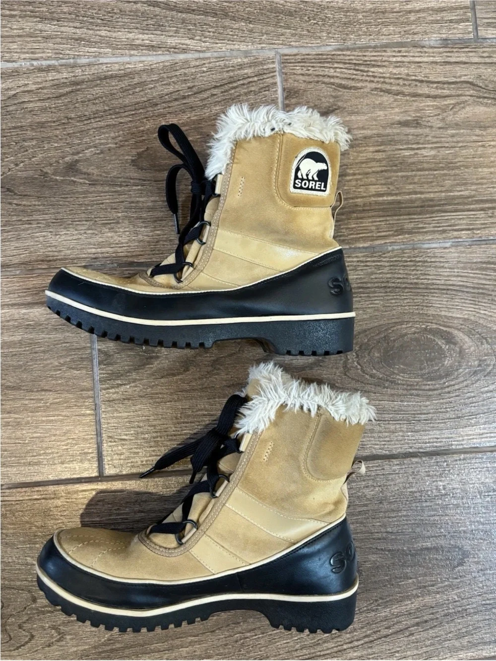 Sorel Tivoli II Waterproof Winter Boots Women’s 9 Tan Black Faux Fur
